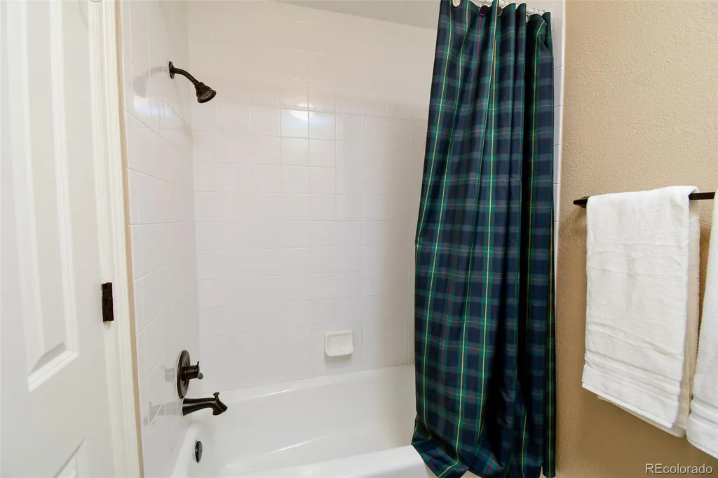 921 Courtland Place Highlands Ranch CO 80126