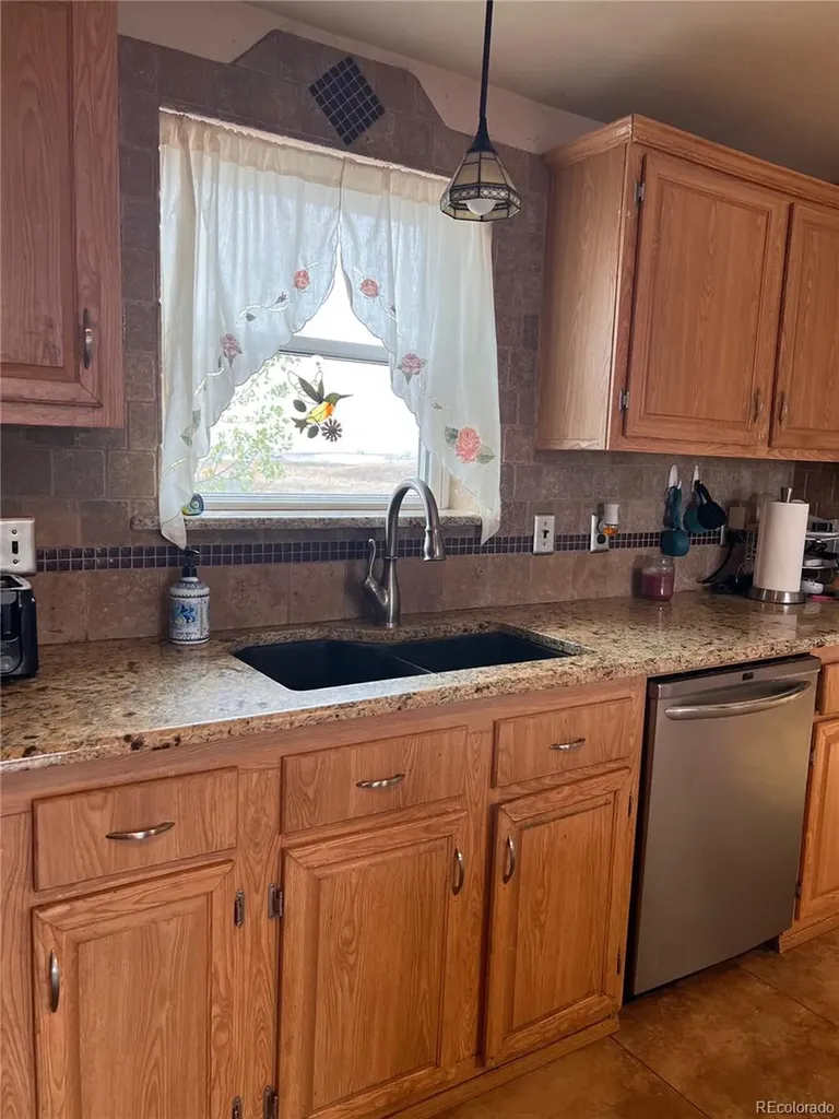 5241 Summit Boulevard Dacono CO 80514