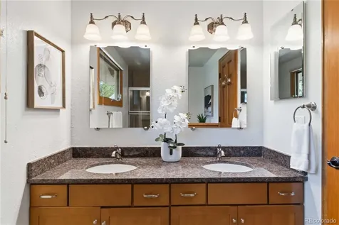 7807 S Forest Street Centennial CO 80122