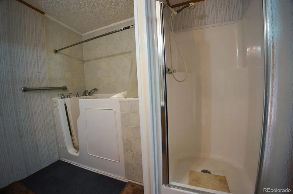 825 Glen Ayre Street Dacono CO 80514