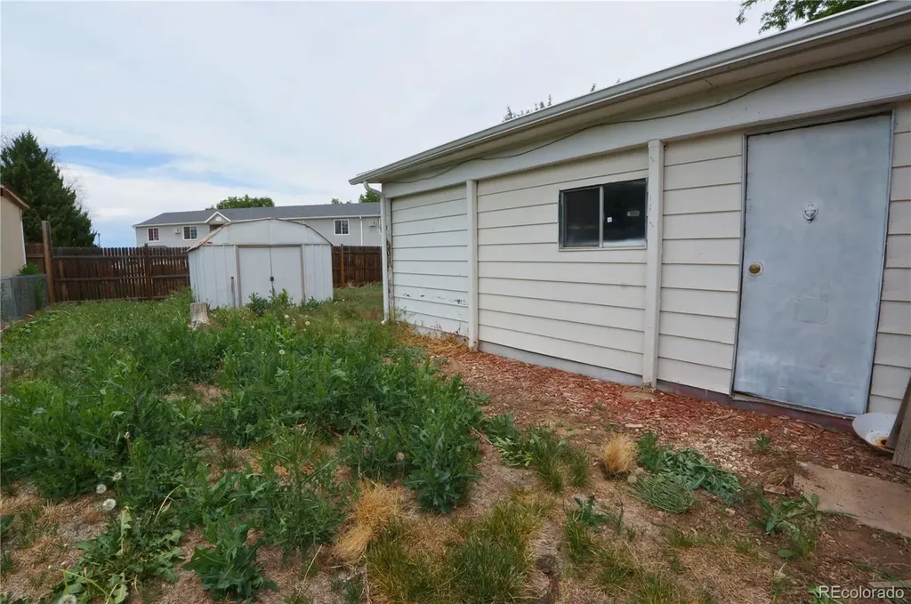 825 Glen Ayre Street Dacono CO 80514
