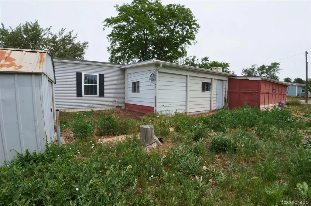 825 Glen Ayre Street Dacono CO 80514