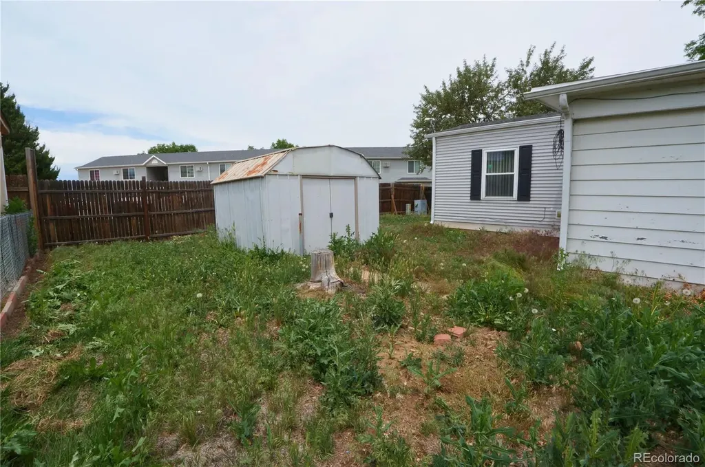 825 Glen Ayre Street Dacono CO 80514
