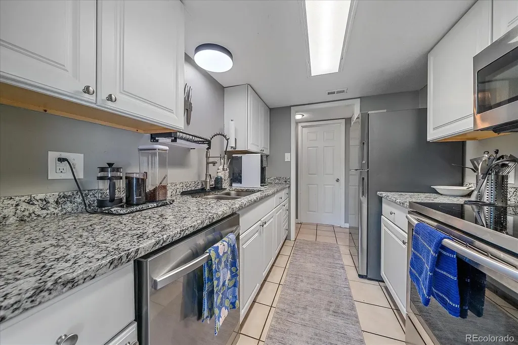 2525 S Dayton Way Denver CO 80231