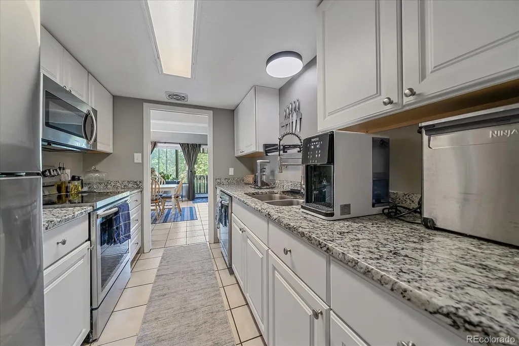 2525 S Dayton Way Denver CO 80231
