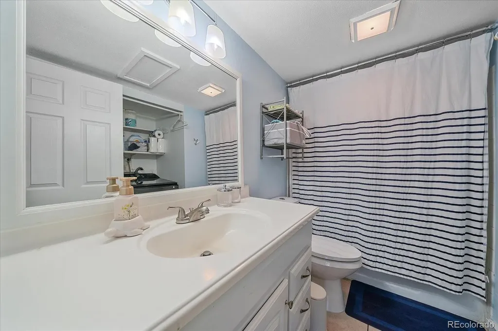 2525 S Dayton Way Denver CO 80231