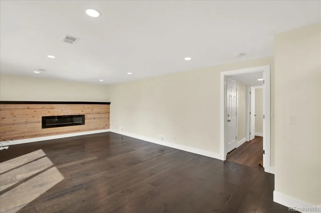 4074 S Willow Way Denver CO 80237