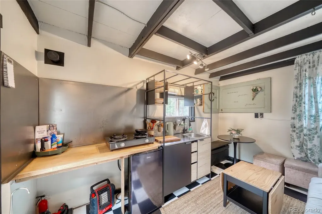 2927 Pathfinder Road Florissant CO 80816