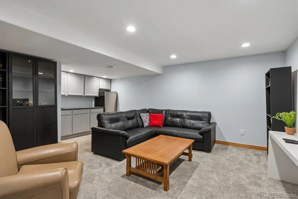 1 Birmingham Court Highlands Ranch CO 80130