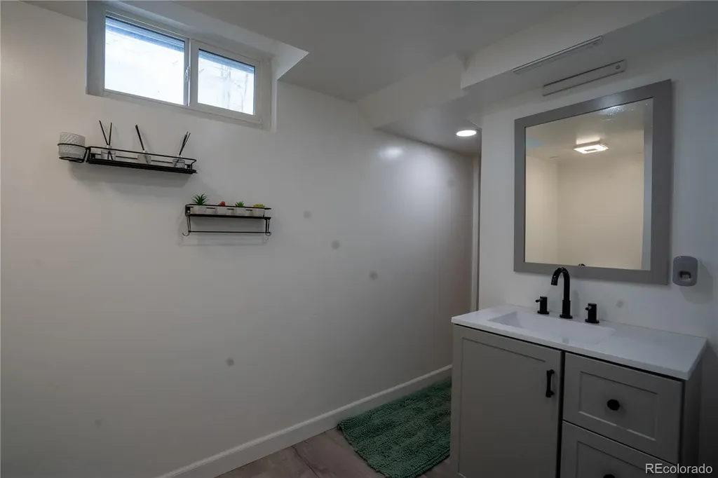 92 Zenobia Street Denver CO 80219