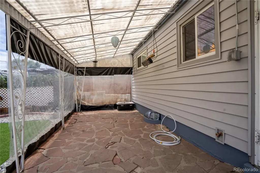 92 Zenobia Street Denver CO 80219