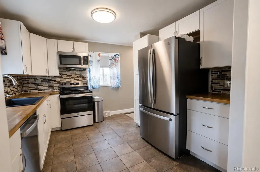 92 Zenobia Street Denver CO 80219