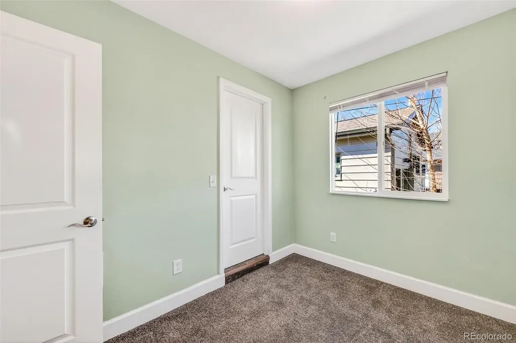 3262 S Logan Street Englewood CO 80113