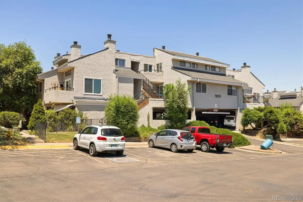 1820 Newland Court Lakewood CO 80214