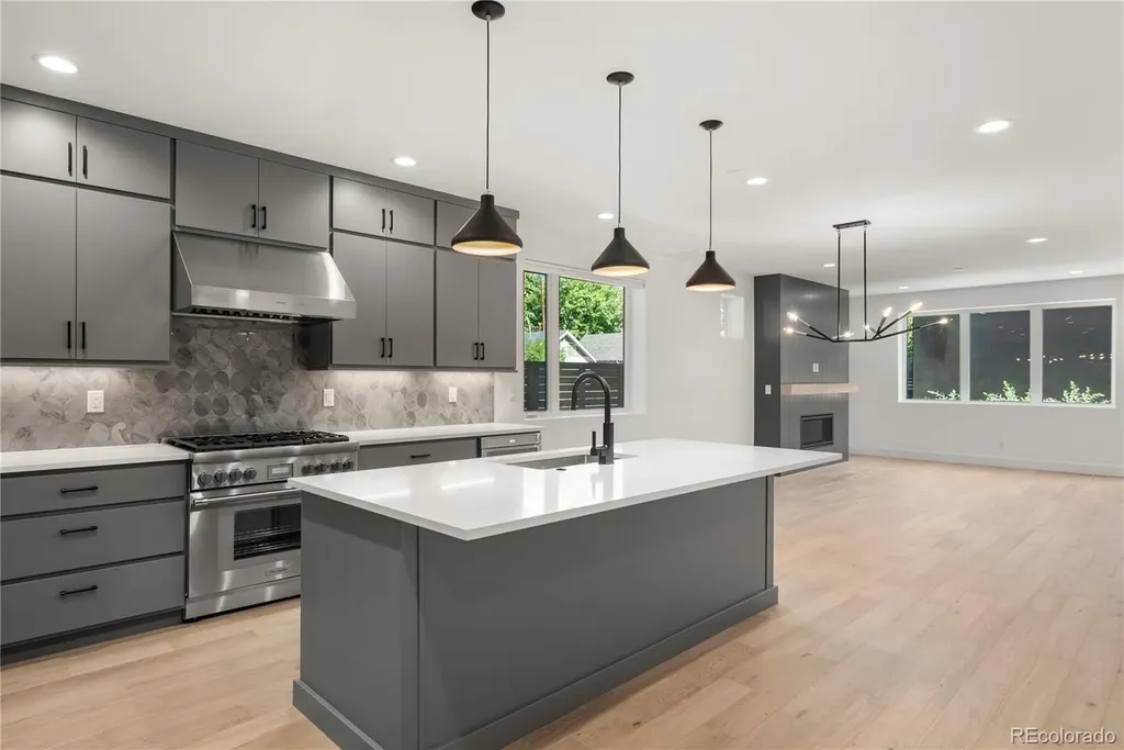 588 Adams Street Denver CO 80206