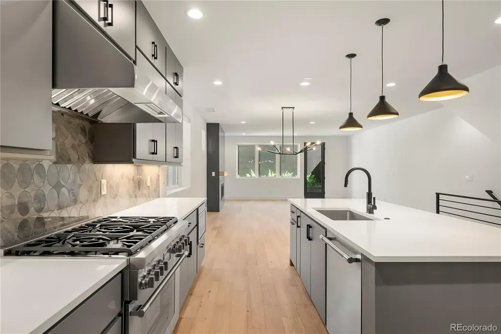 588 Adams Street Denver CO 80206