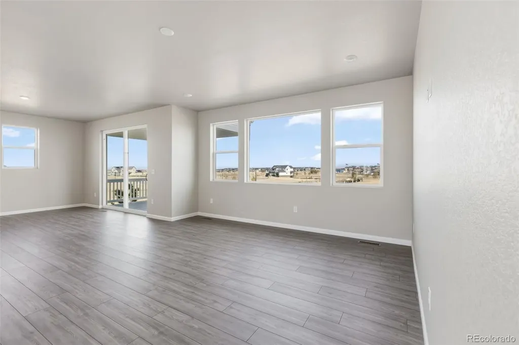 24317 E River Front Drive Aurora CO 80019