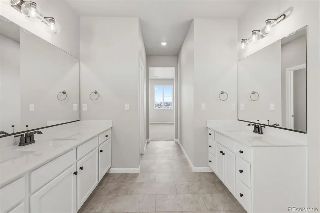 24317 E River Front Drive Aurora CO 80019