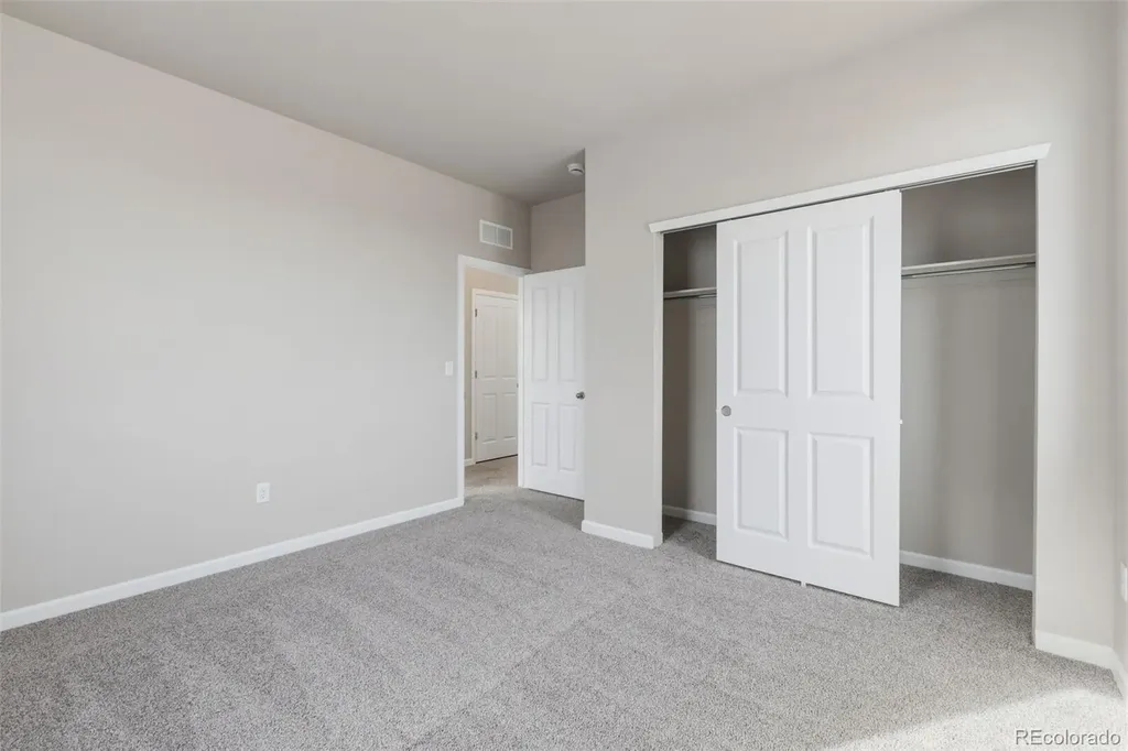 24317 E River Front Drive Aurora CO 80019