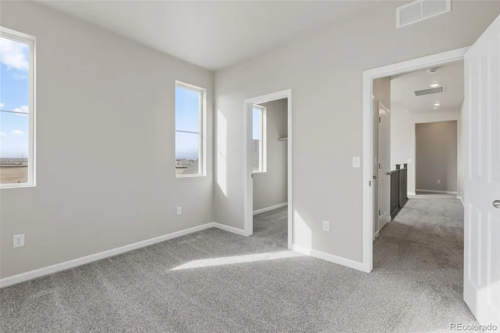 24317 E River Front Drive Aurora CO 80019