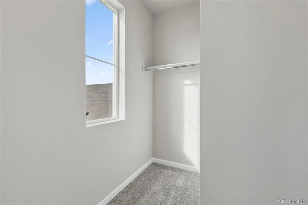24317 E River Front Drive Aurora CO 80019