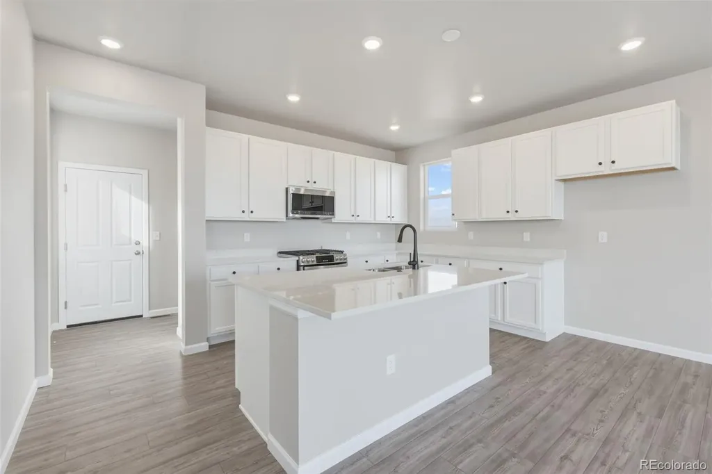 24317 E River Front Drive Aurora CO 80019