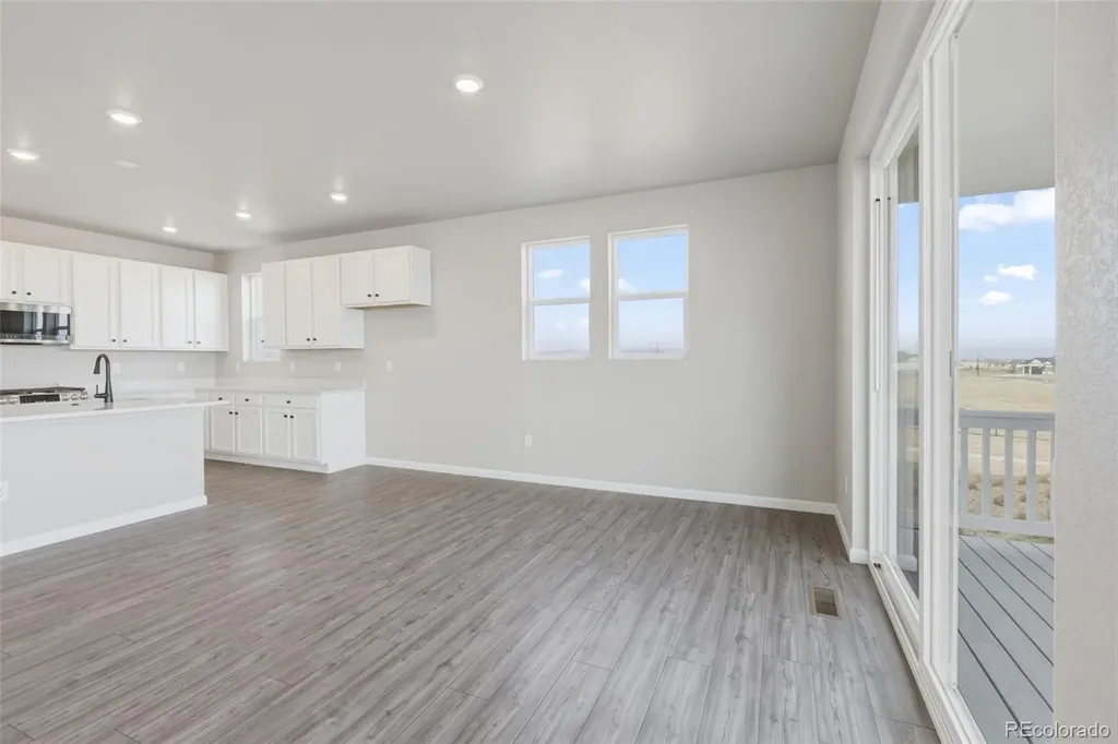 24317 E River Front Drive Aurora CO 80019