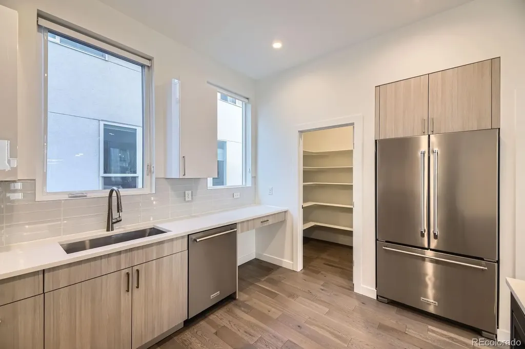 1612 Irving Street Denver CO 80204