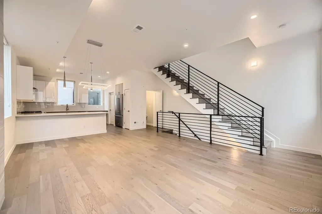 1612 Irving Street Denver CO 80204