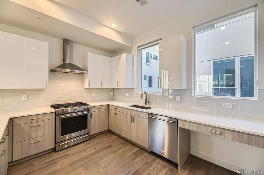 1612 Irving Street Denver CO 80204