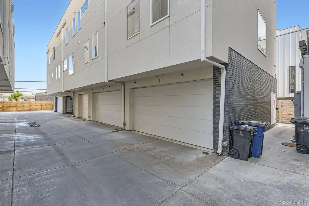1612 Irving Street Denver CO 80204