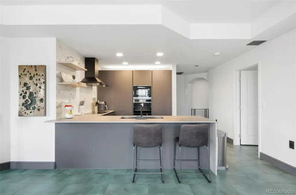 975 N Lincoln Street Denver CO 80203