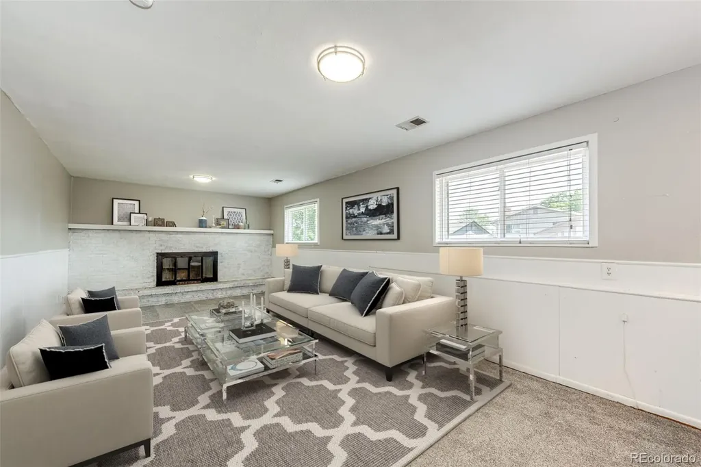 4674 S Estes Street Littleton CO 80123