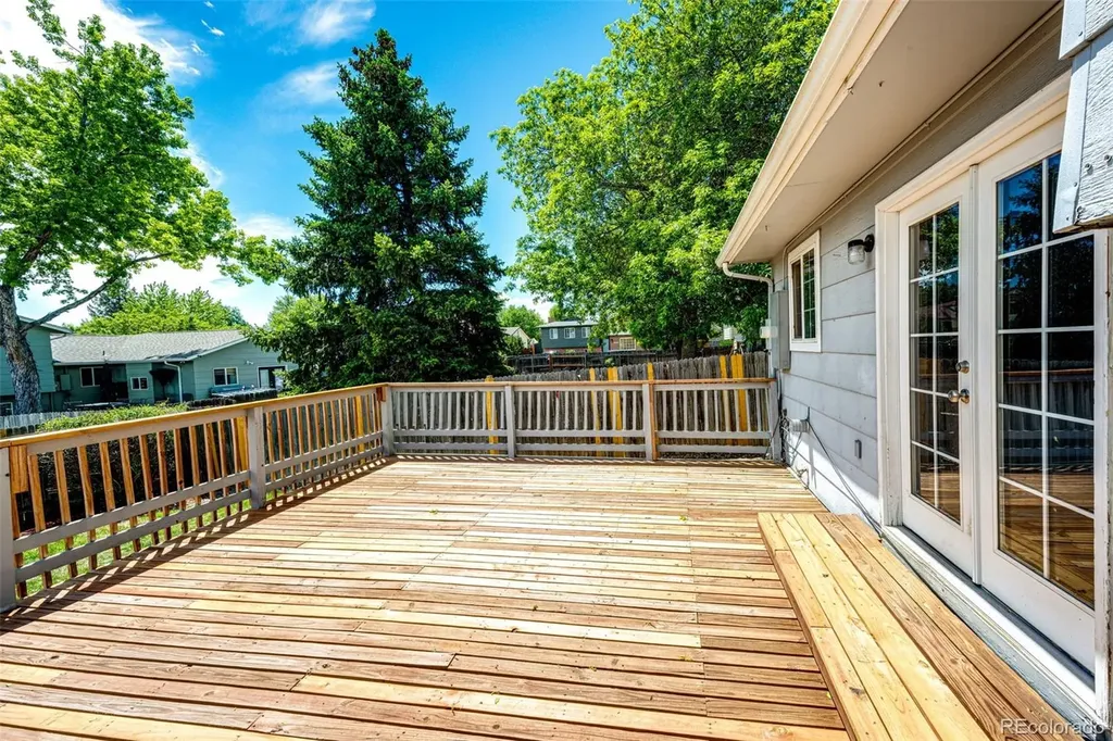 4674 S Estes Street Littleton CO 80123