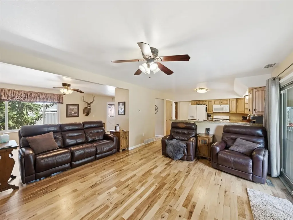4827 S Lewis Court Littleton CO 80127