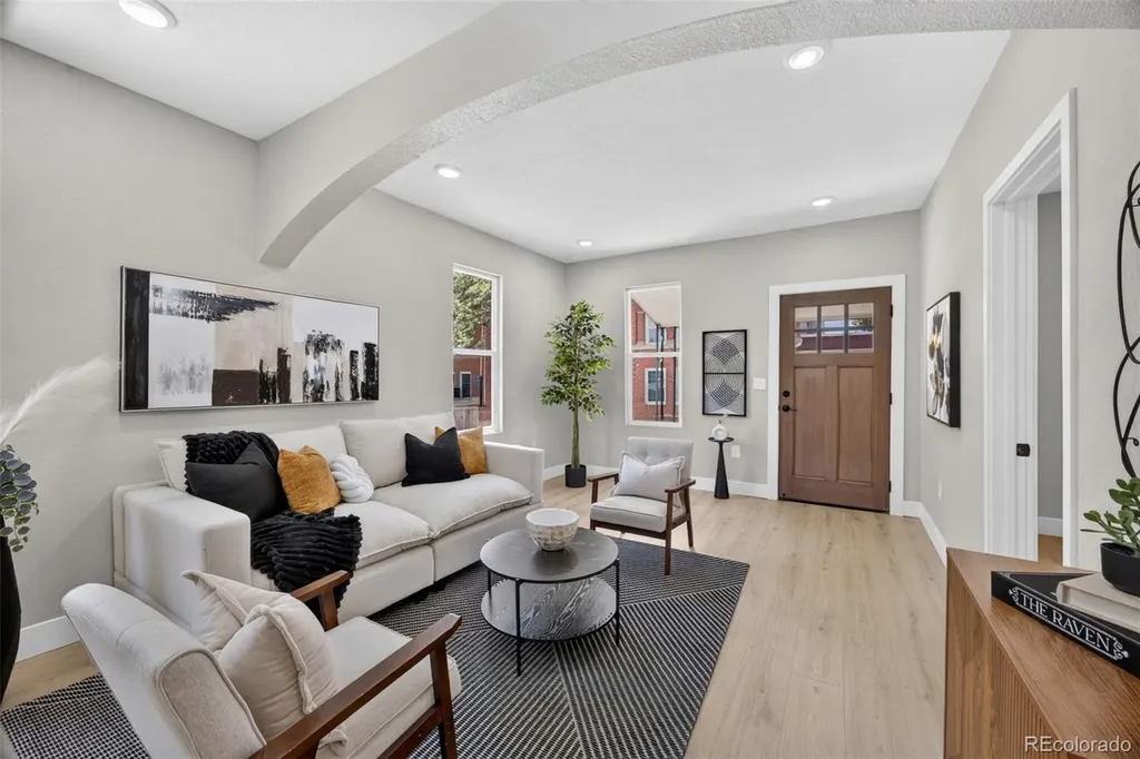 4432 Lincoln Street Denver CO 80216