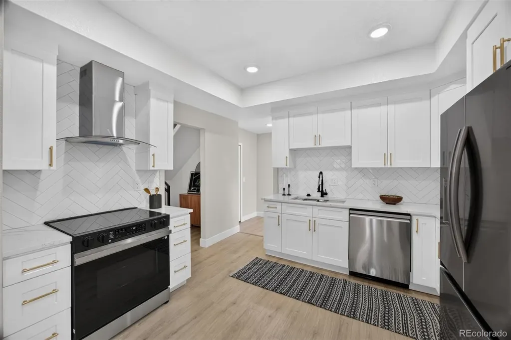 4432 Lincoln Street Denver CO 80216