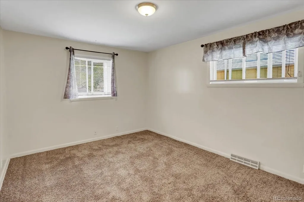 5448 S Julian Street Littleton CO 80123