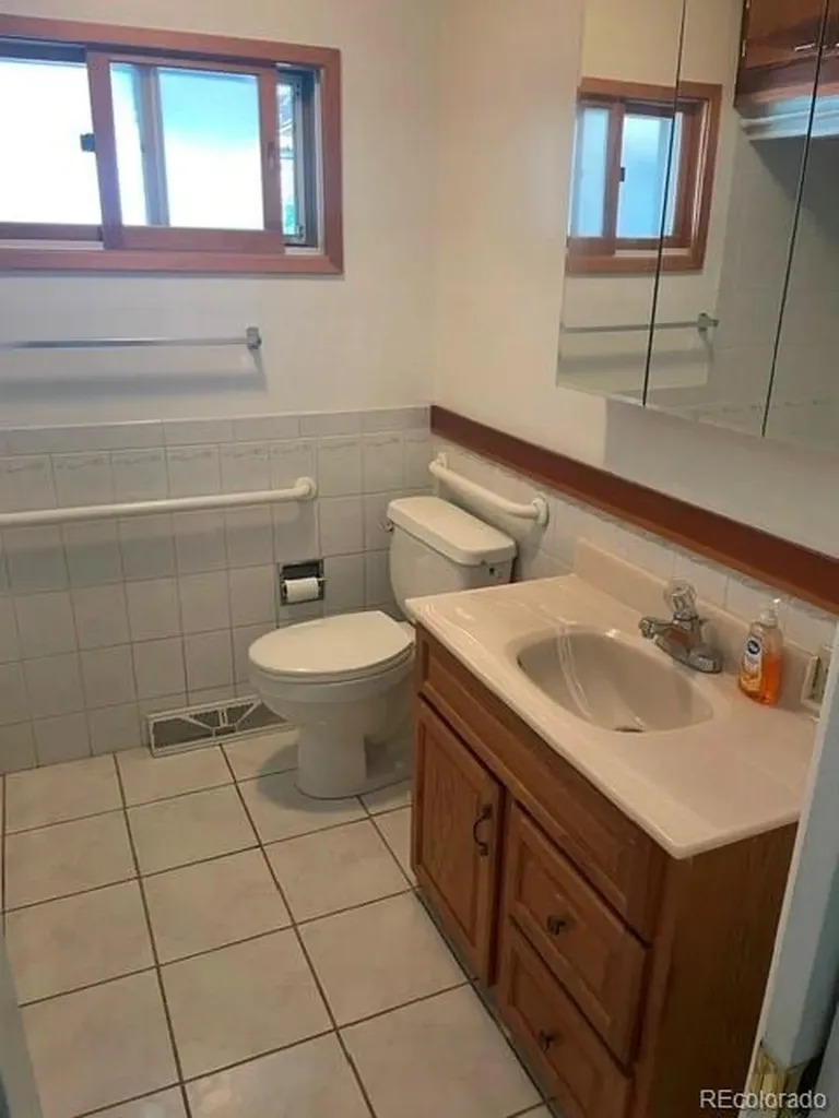 5448 S Julian Street Littleton CO 80123