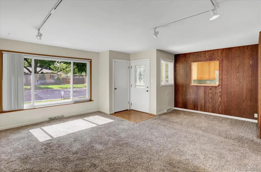 5448 S Julian Street Littleton CO 80123