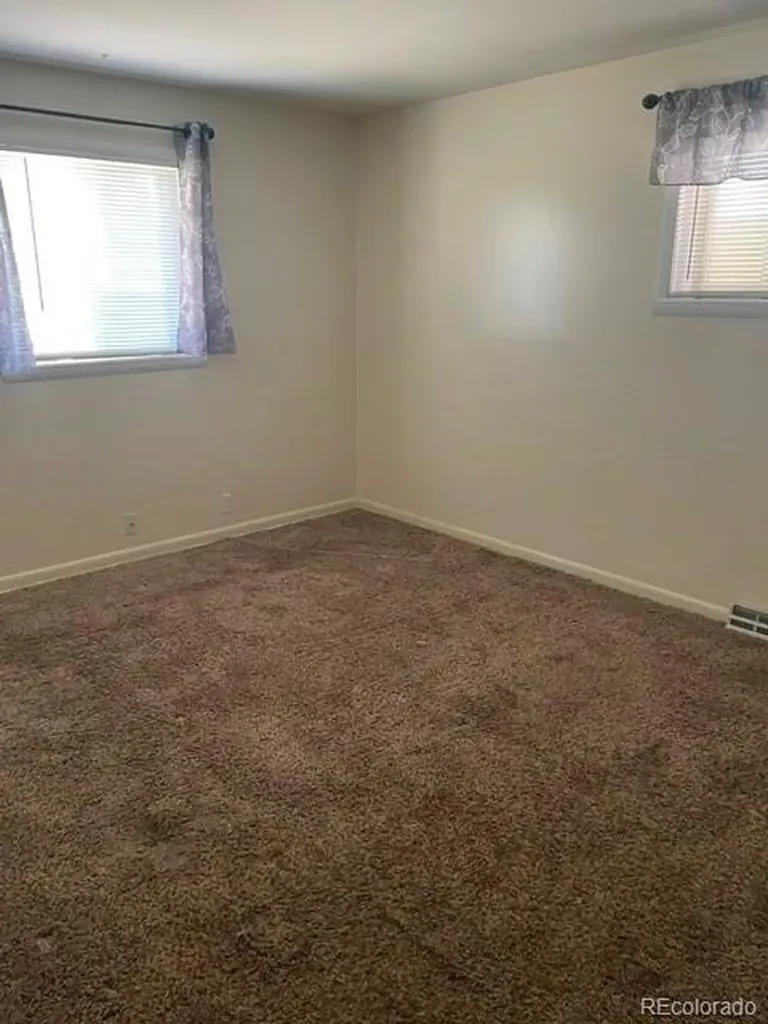 5448 S Julian Street Littleton CO 80123