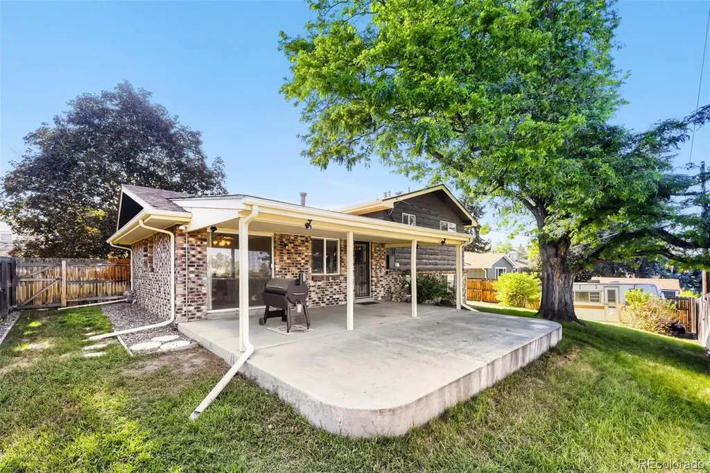 6140 Wright Street Arvada CO 80004