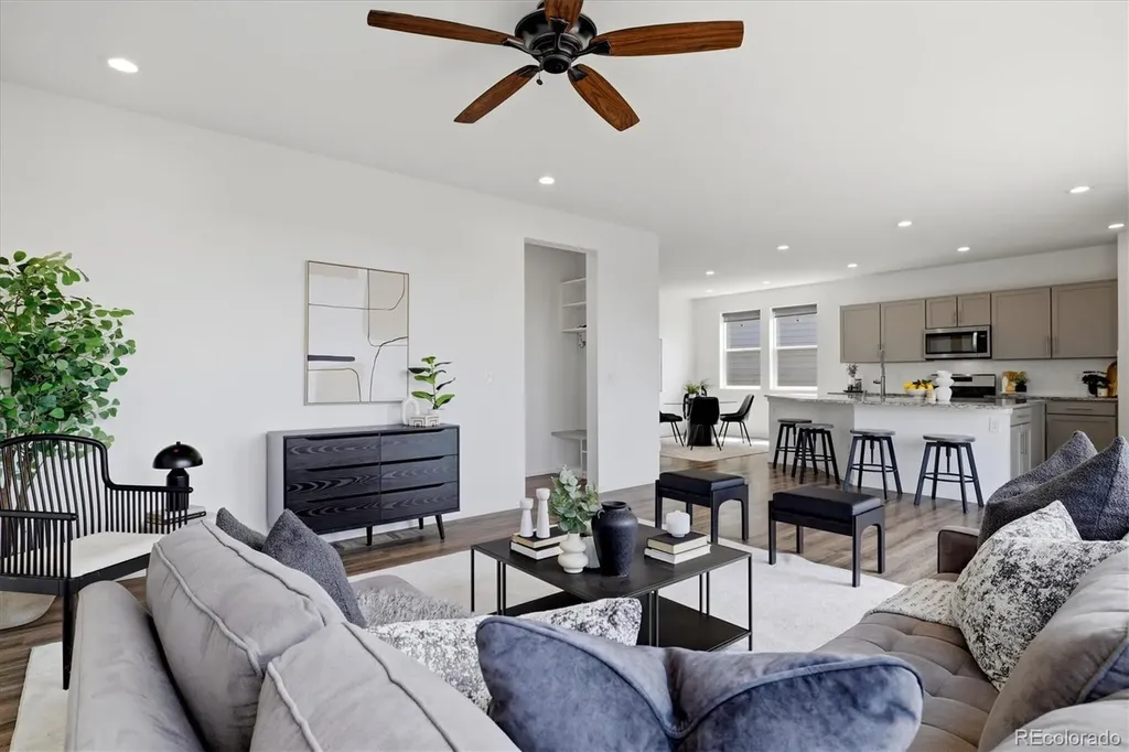 4777 Jasper Street Denver CO 80239