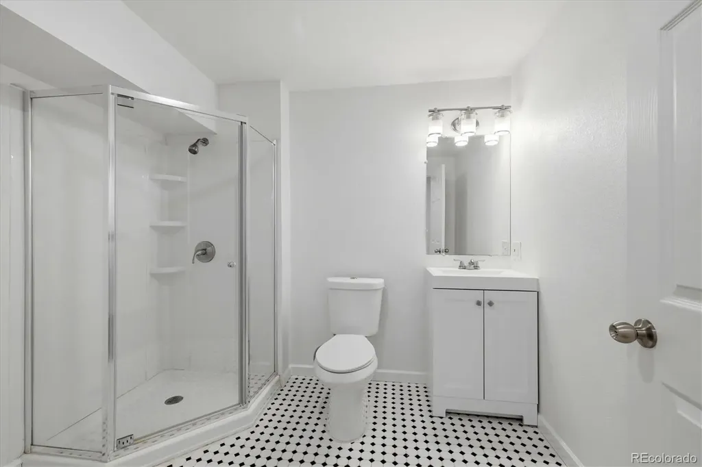 4777 Jasper Street Denver CO 80239