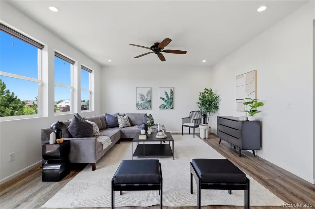 4777 Jasper Street Denver CO 80239