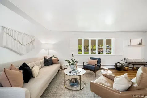 215 Oakland Street Aurora CO 80010