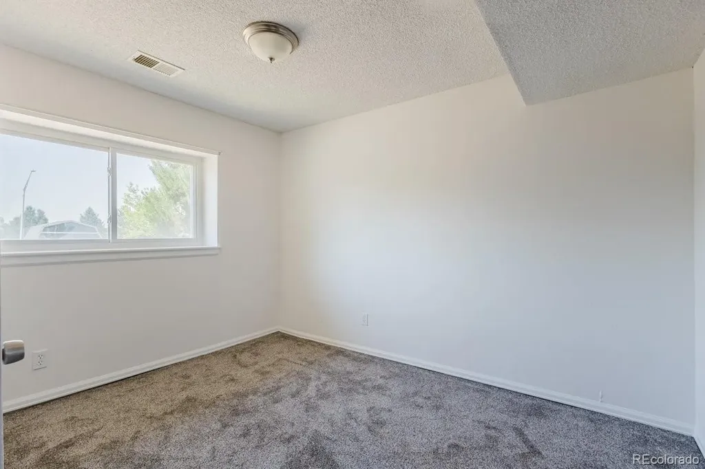 8755 W 95th Avenue Broomfield CO 80021