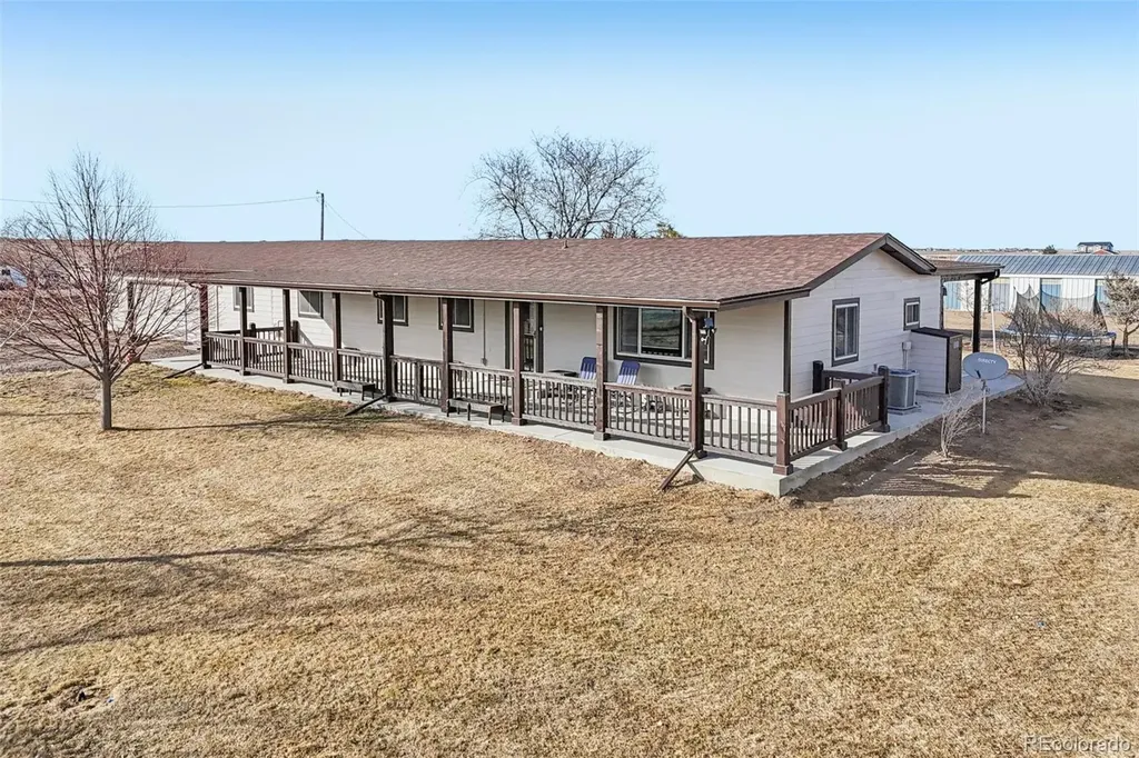 53909 E Bison Drive Strasburg CO 80136