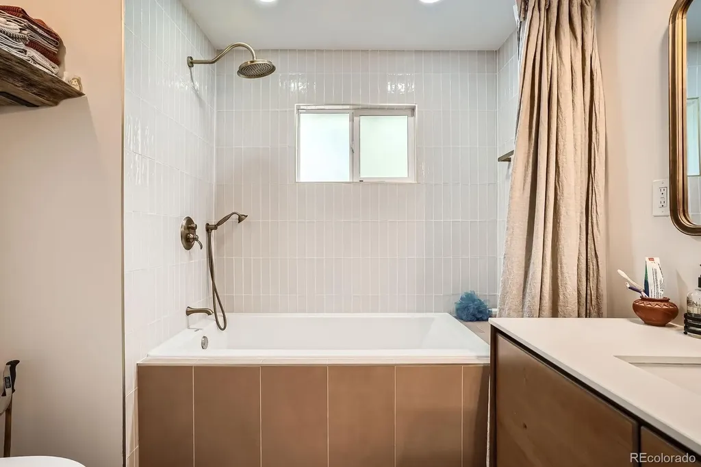 4935 Meade Street Denver CO 80221