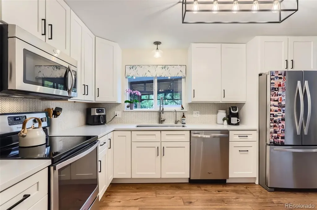 6427 W 82nd Drive Arvada CO 80003